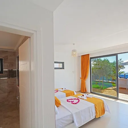 Villa Pamera *